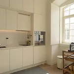 Chiado Bright Modern With Ac Elevator Lisboa