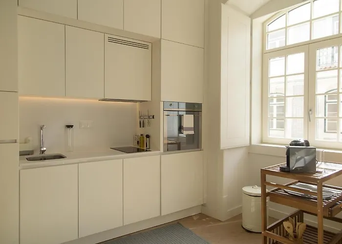 Chiado Bright Modern With Ac Elevator Lissabon